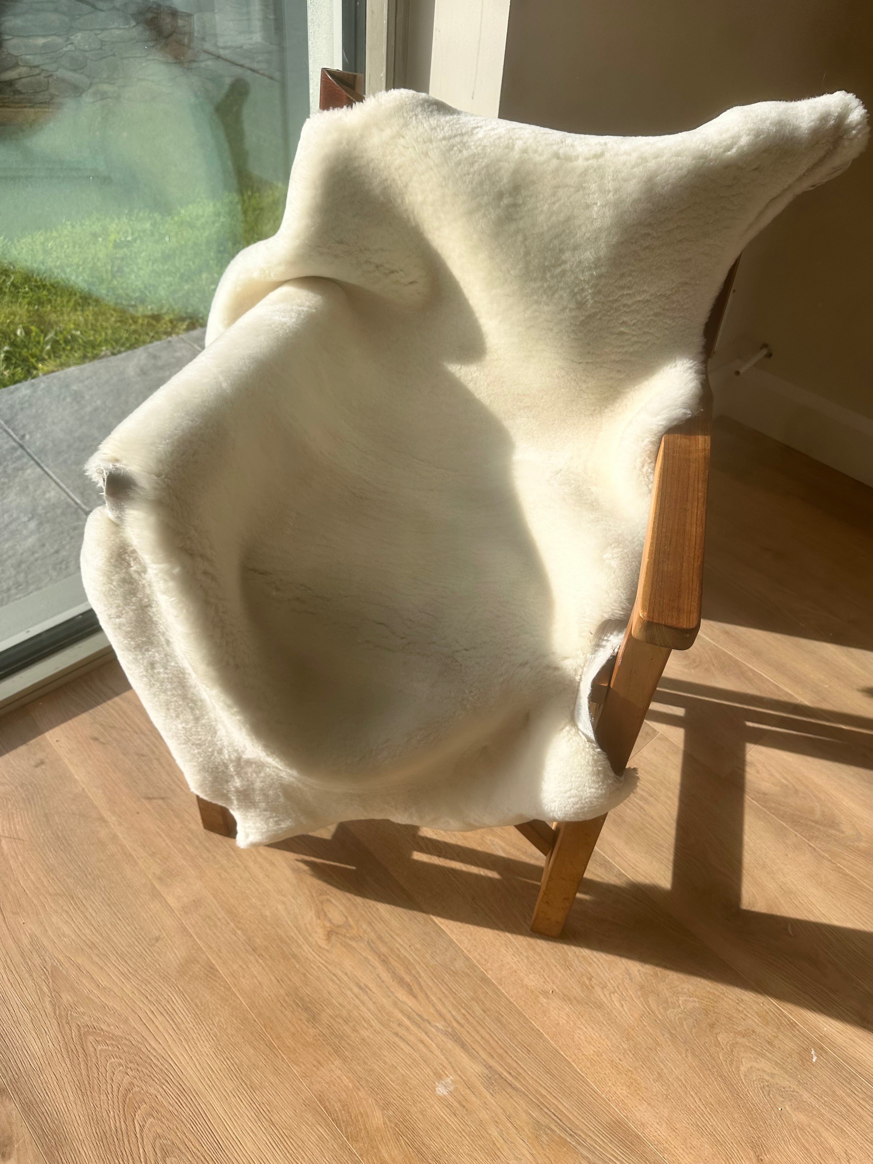 Jess Extra large super soft clipped sheepskin