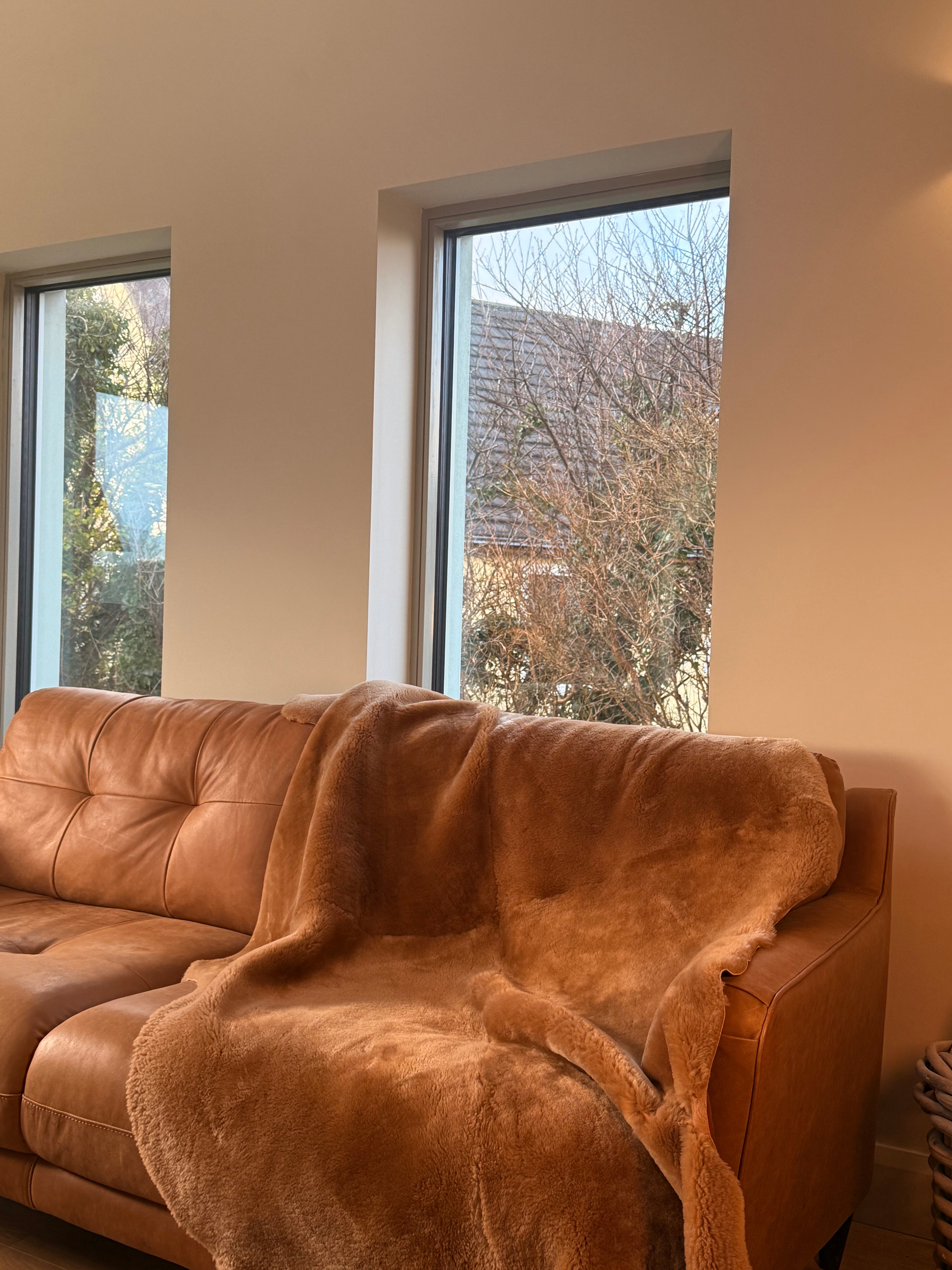 Double face shearling throw