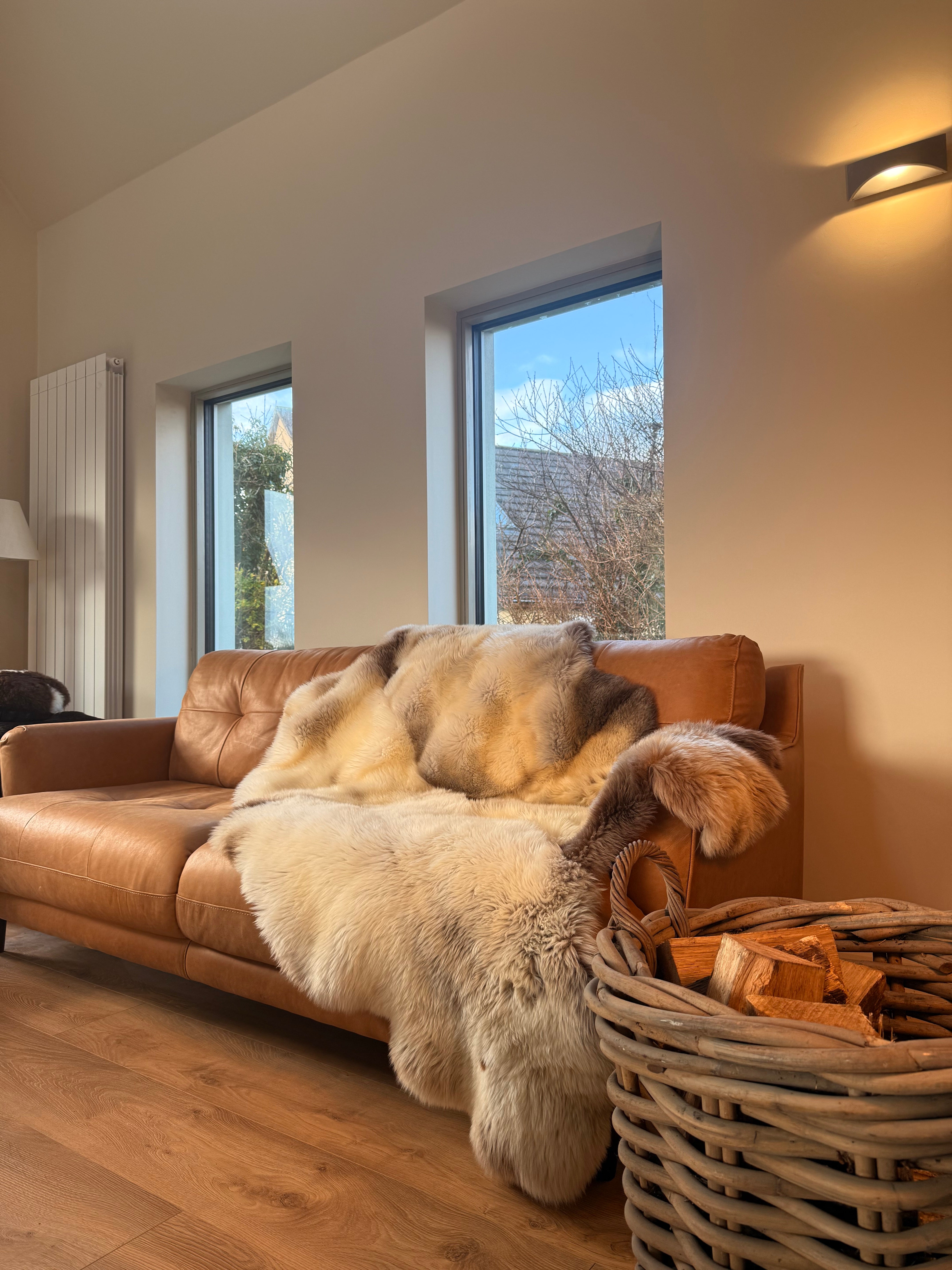 Natural sheepskin quad rug