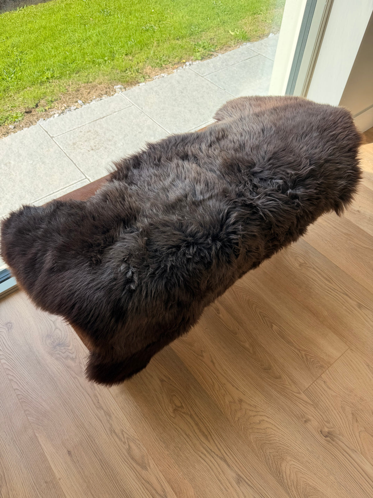 Ronan Black Sheepskin Rug