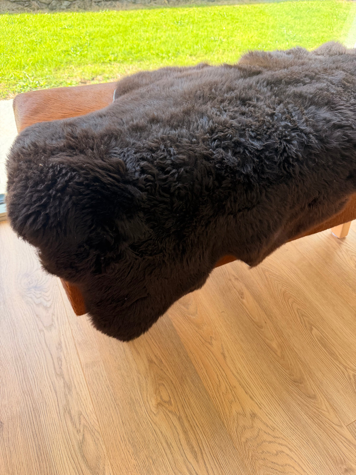 Raven Peat Black Sheepskin Rug