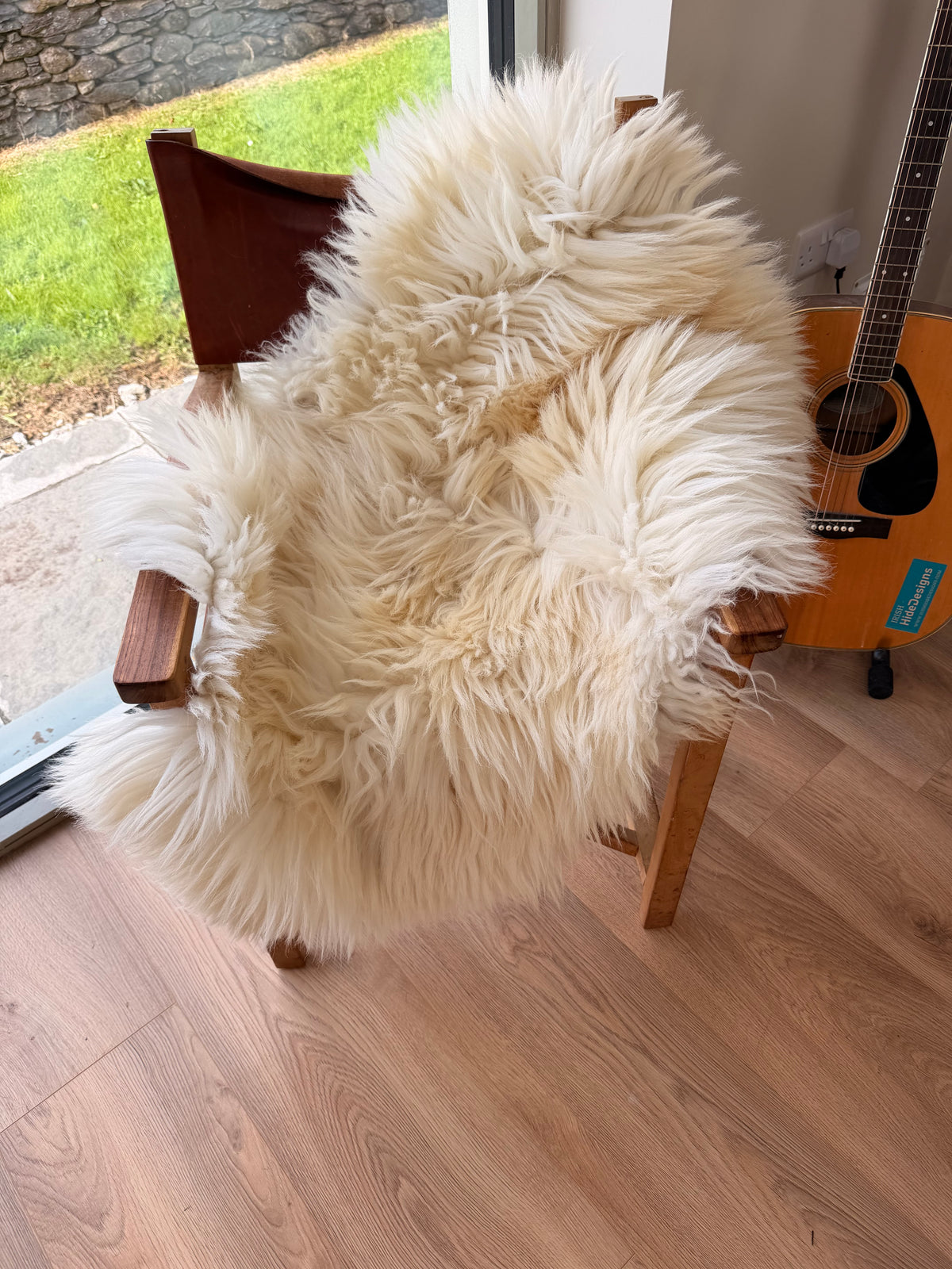 Coastal Cloud Shaggy Ivory Sheepskin Rug