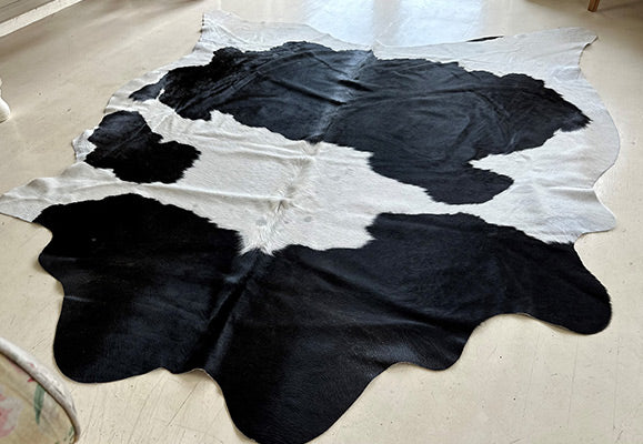 natural black and white cowhide rug