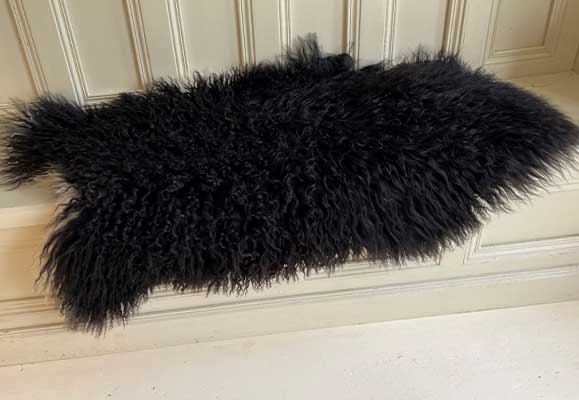 Irene curly haired sheepskin rug