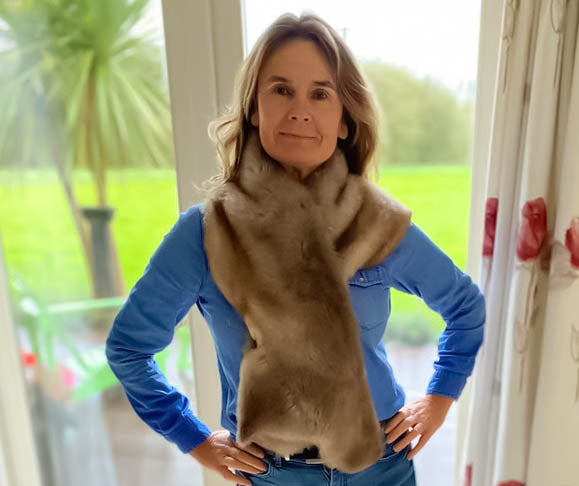 luxury shearling scarf in beige