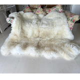 Large Natural White Sheepskin Rug (Sexto)