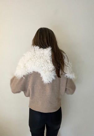 Shearling Neckwear/Scarf with Ribbon Tie