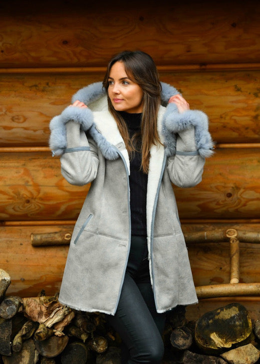 Sheepskin coat hotsell with hood