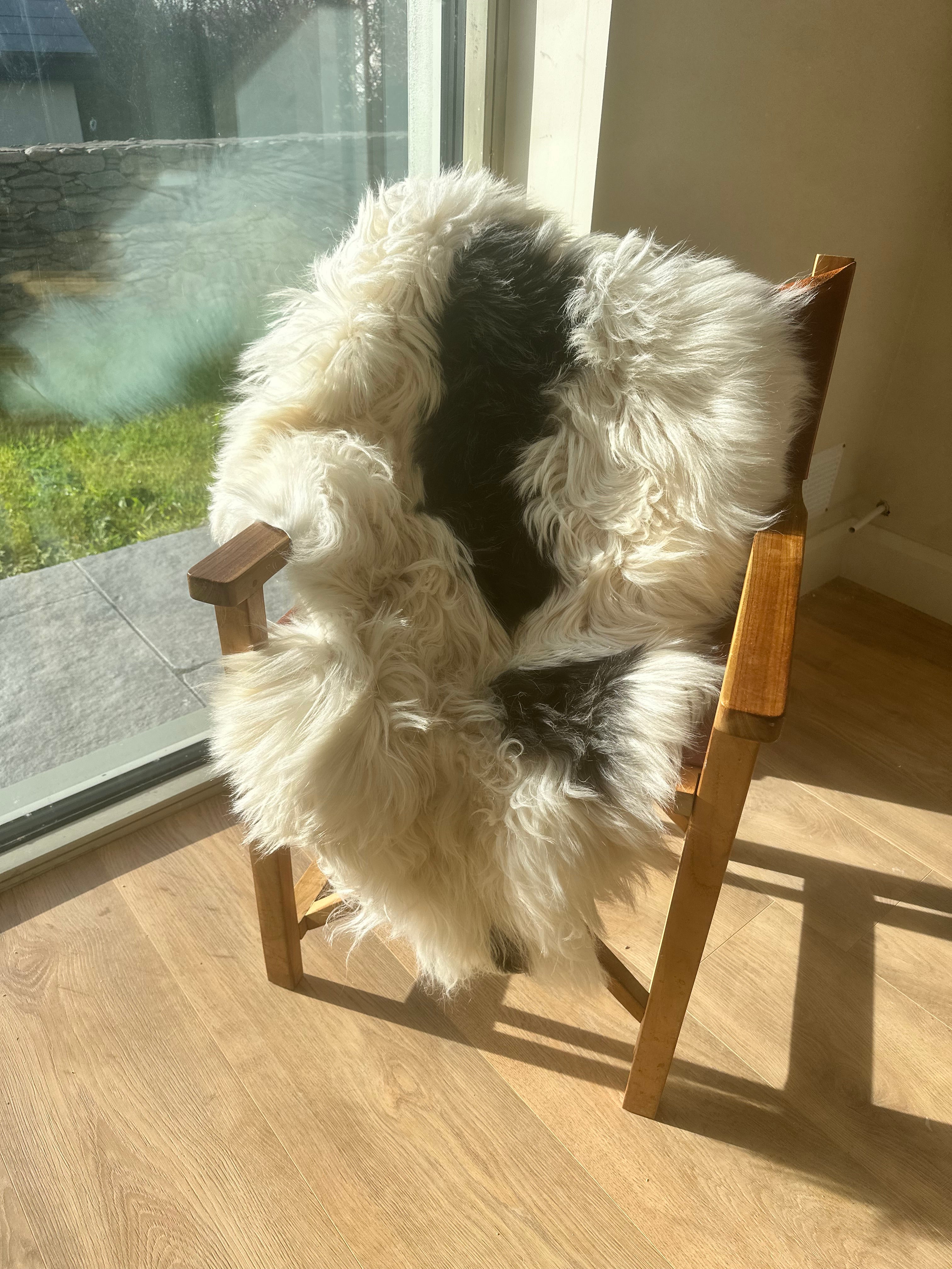 Ronan Coarse Unique Sheepskin