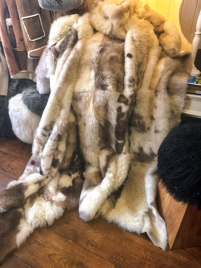 Large Speckled Sheepskin