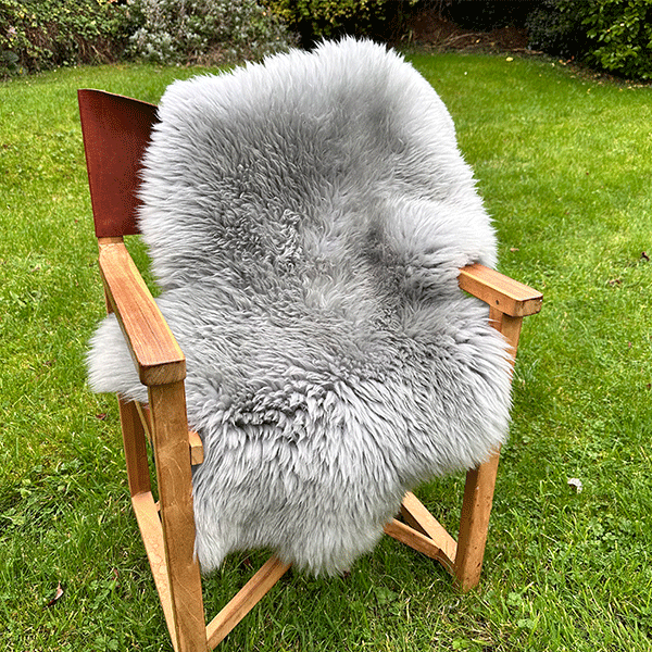 Molly sheepskin rug