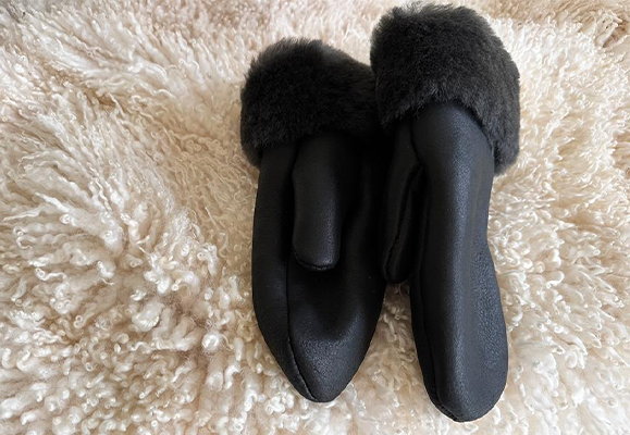 Shearling Mittens