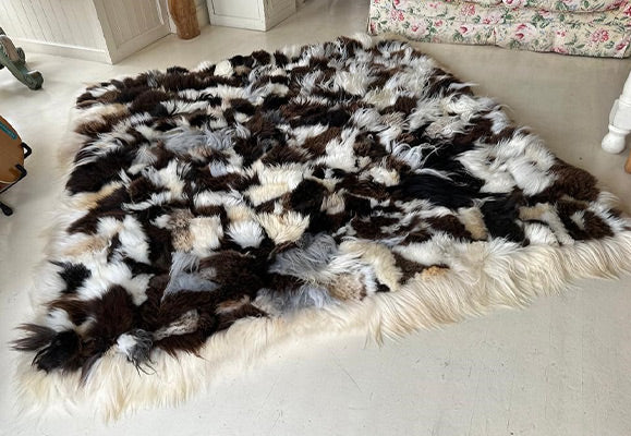 Insiheer mixed sheepskin rug