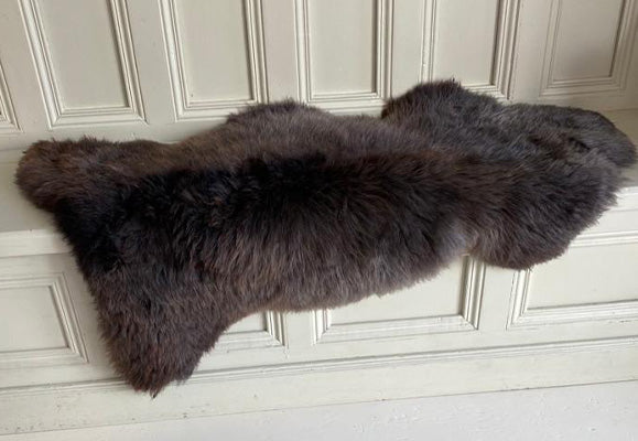 Senan sheepskin rug