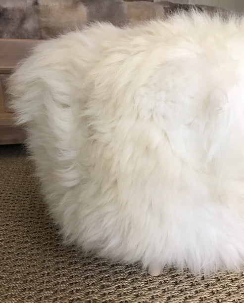 ‘Chimney Bay’ White/ Brown Round Sheepskin Stool