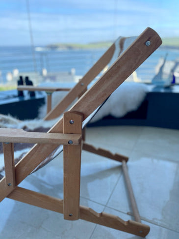 Sun Lounger/Deck Chair in Sheepskin and Cowhide