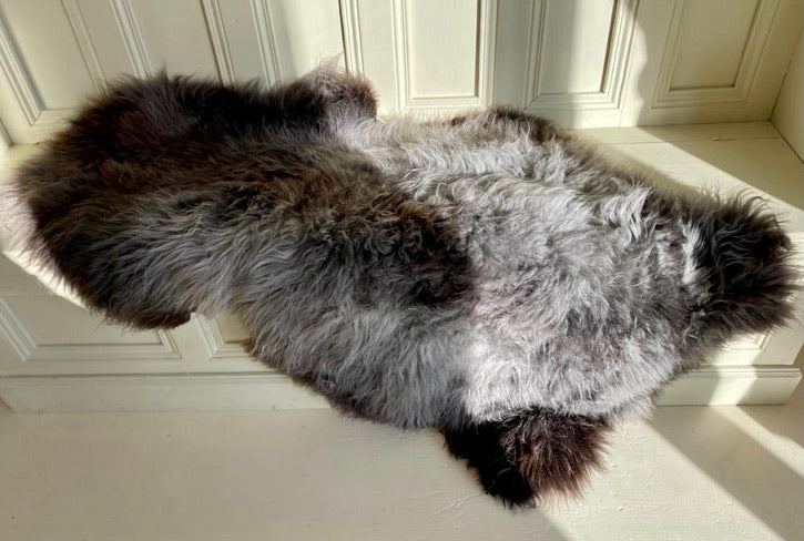 Molloy sheepskin rug